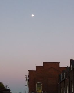 http://www.homoeopathy.ac/staffblog/moon.jpg
