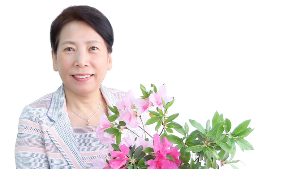 名誉学長 由井寅子(ゆい・とらこ)/一般財団法人日本ホメオパシー財団 日本ホメオパシー医学協会(JPHMA)認定 ホメオパシー統合医療専門校カレッジ・オブ・ホリスティック・ホメオパシー(CHhom/シーエイチホム)
